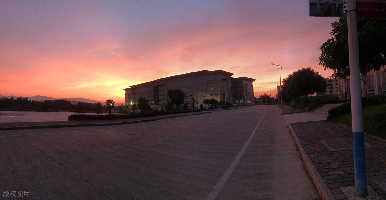 2026年江汉大学专科录取分数线(2026各省份录取分数线及位次排名)_黎明职业大学录取分数线_黎明职业大学介绍与报考指南